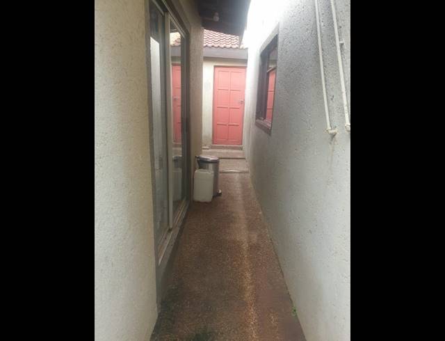 3 BEDROOM HOUSE FOR SALE IN CHIAWELO